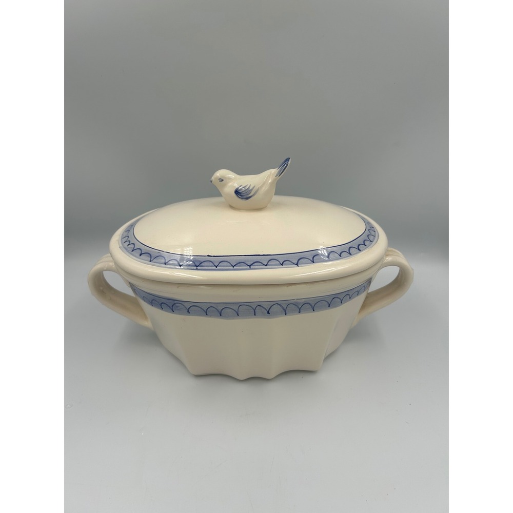 Vintage VIETRI Italy Hand-Painted Majolica style Soup casserole with Bird Finial